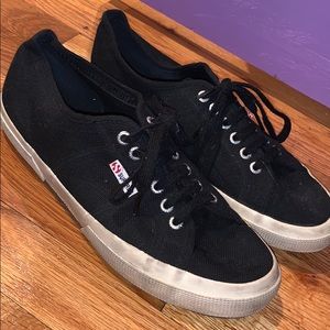 Women’s 11 Superga Sneakers